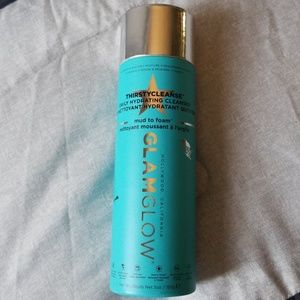 Daily hydrating cleanser